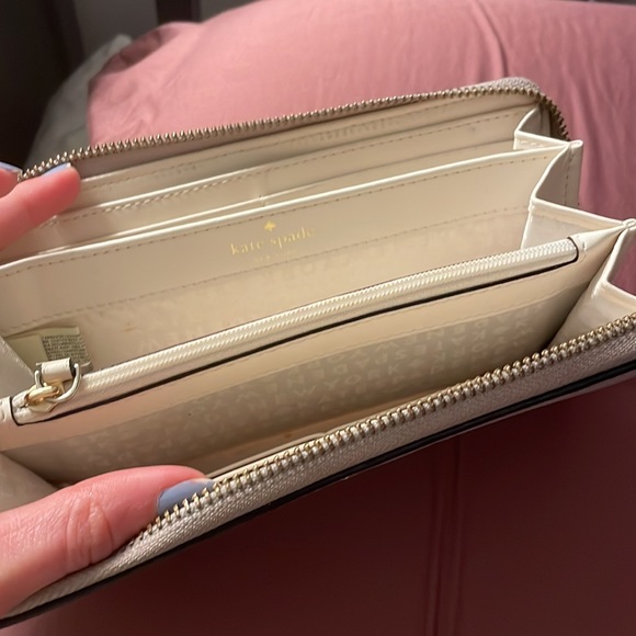 kate spade wallet - Picture 3 of 6